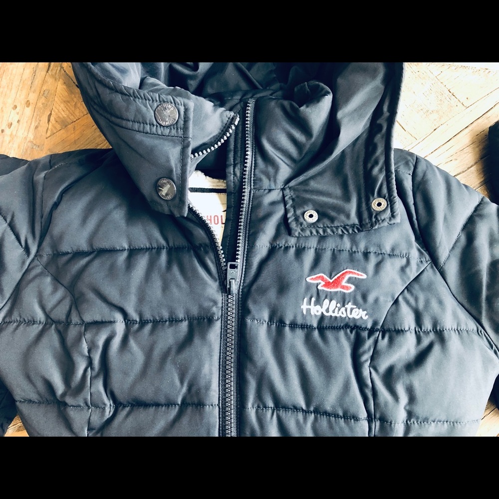 Fleece lined Holister Puffer Jacket